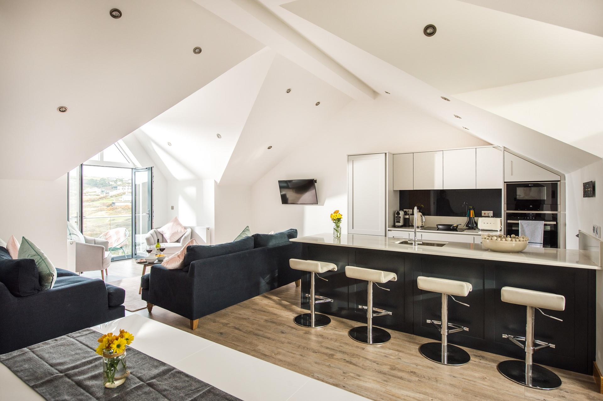 The breakfast bar offers a great place to socialise when you're cooking dinner.