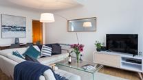 Relax on the comfortable corner sofa with a magazine or your favourite TV show on the smart TV.
