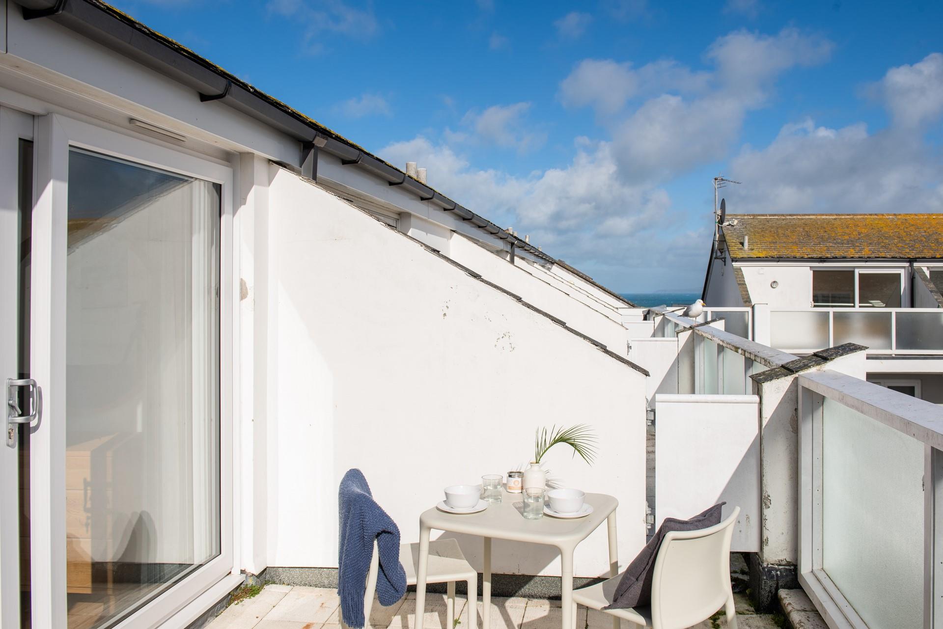 Wake up and check the day's weather from the balcony.