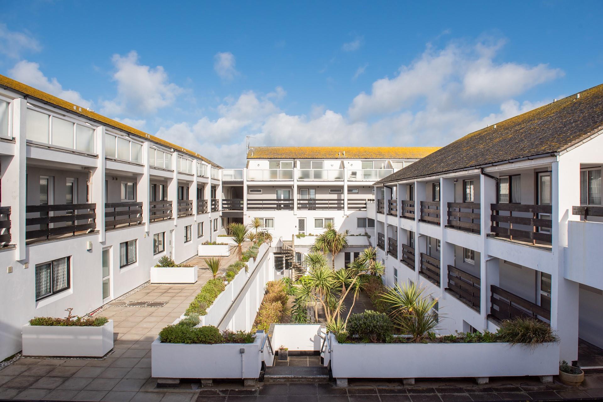 St Nicholas Court is ideally located so guests can explore all St Ives has to offer on foot.