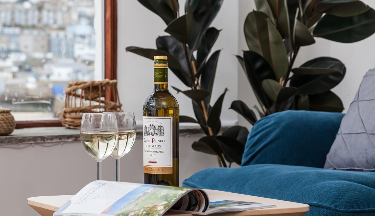 Snuggle up with your favourite tipple and watch the sun go down from your harbourside apartment.