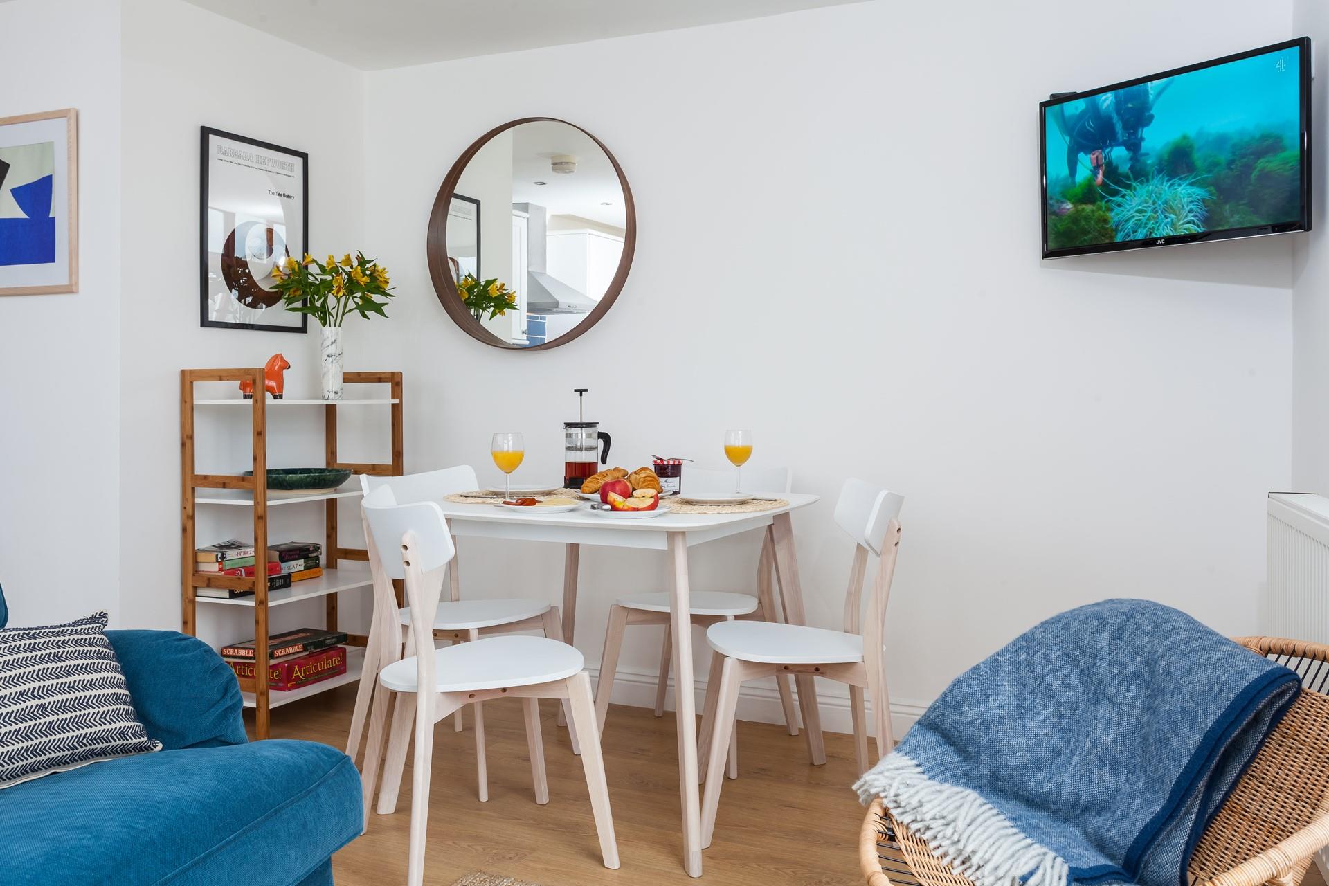 A lovely spot to enjoy breakfast for two. 