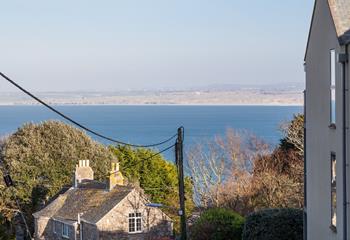 This apartment has sought after sea views across St Ives Bay, for winter getaways you can cosy up and storm watch all day.