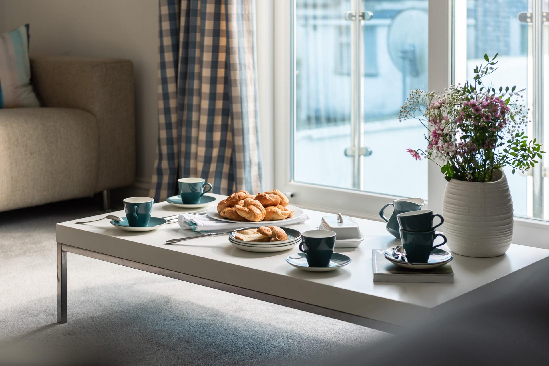 Breakfast can be bought in a nearby Cornish bakery.