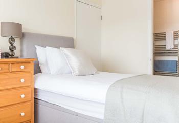 The little ones will be exhausted after a day on the beach! Settle them into the twin beds at the end of the day.