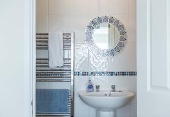 Get ready for the day in the en suite and head out to explore Bude.