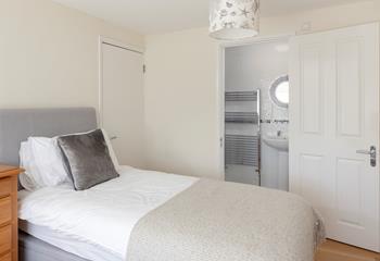 Each bedroom has an en suite, which is ideal for all guests getting ready.