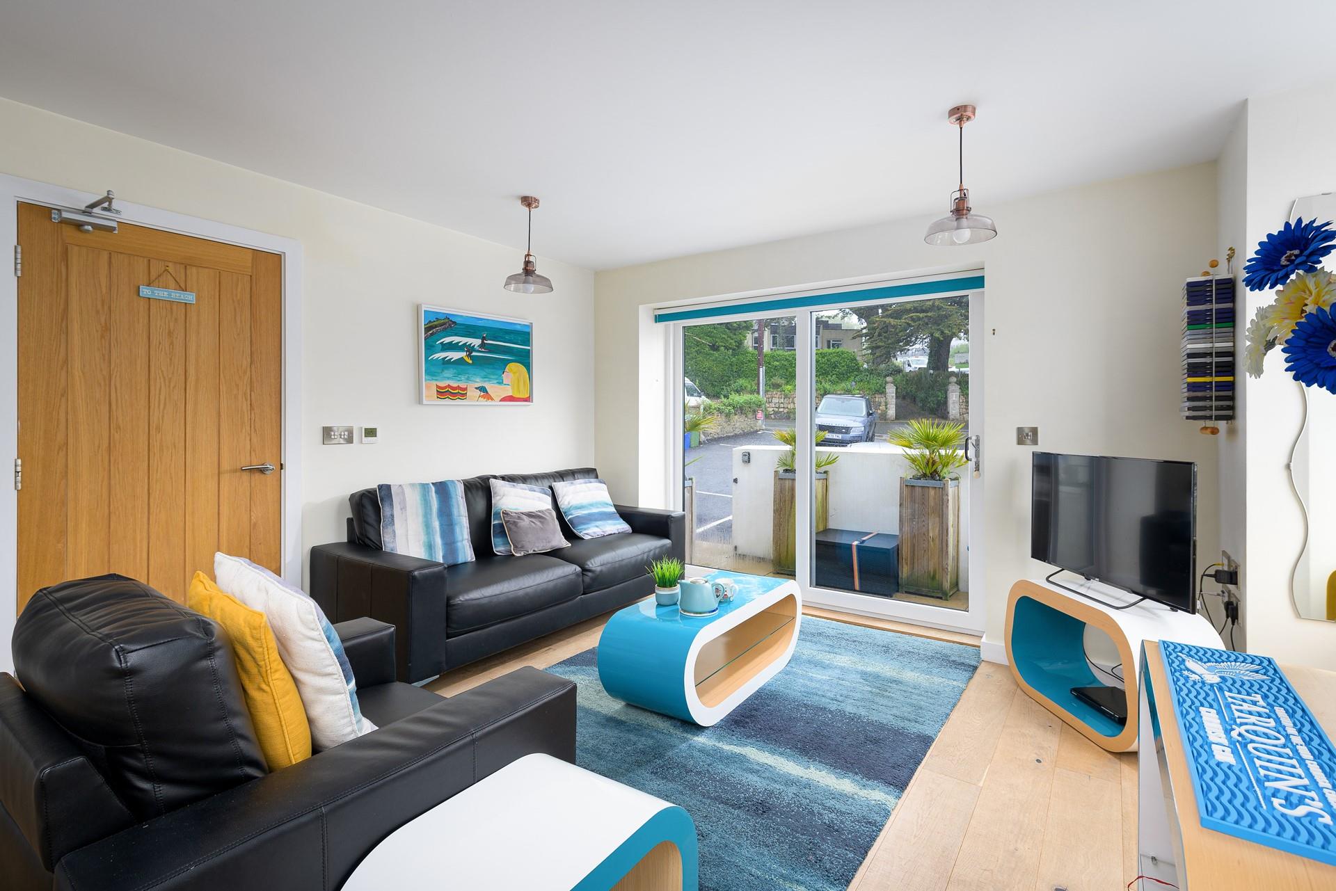 Slide open the patio doors and let the warm morning breeze in while you sip a coffee.