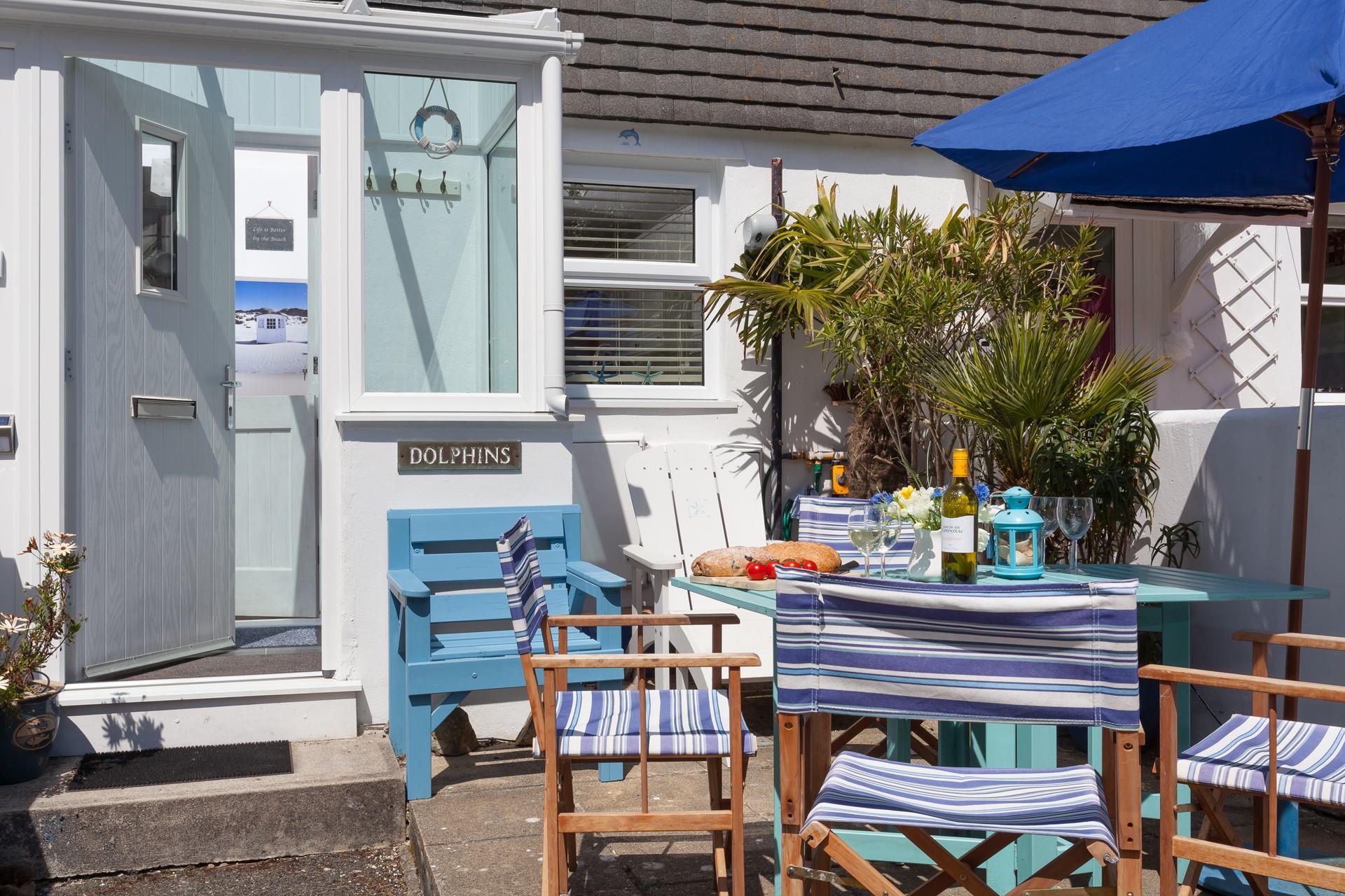  On arrival, you are greeted by a lovely quaint courtyard which is a real suntrap and perfect for some al fresco dining.