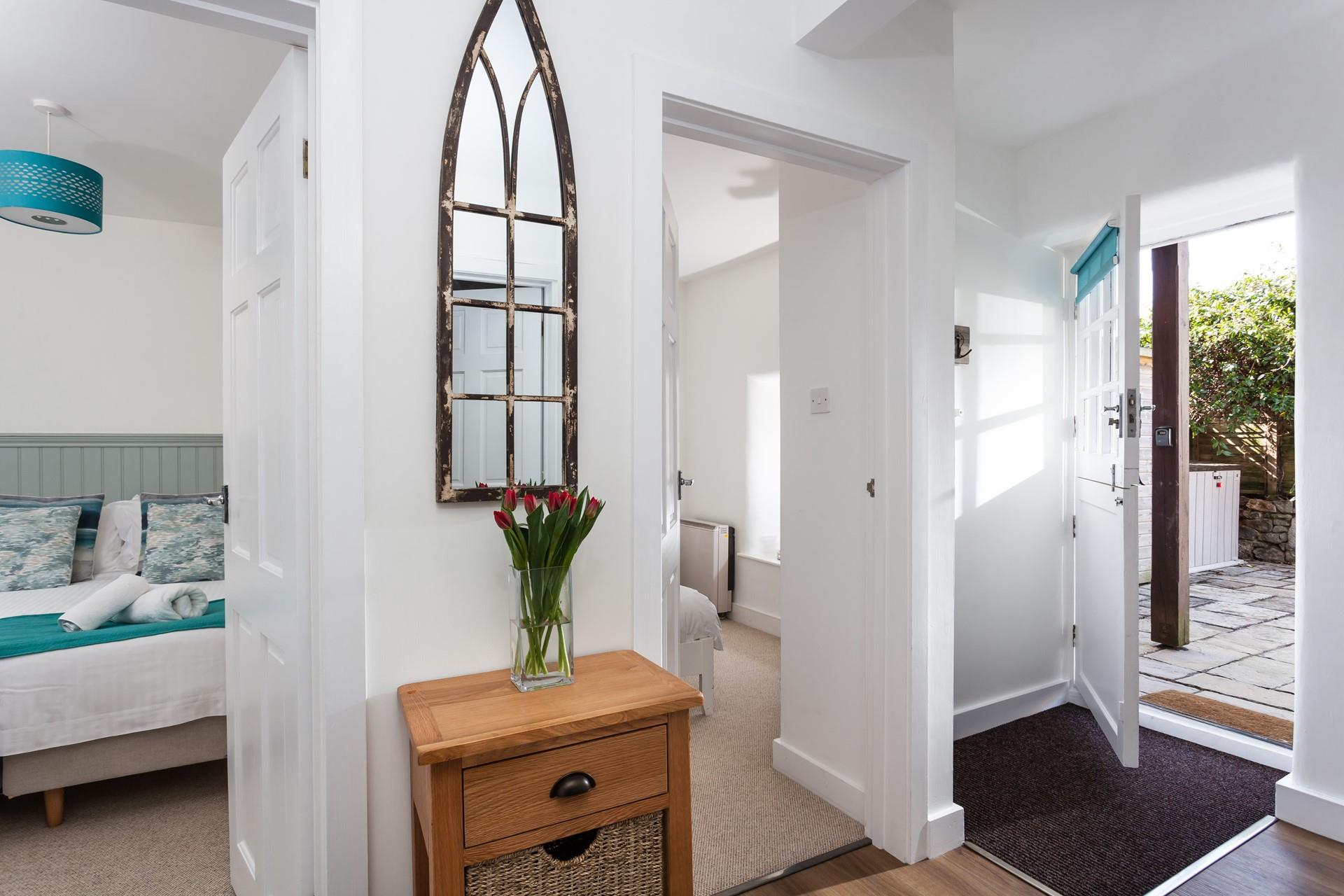 Leave your troubles at the door and enjoy a relaxing holiday with your family.