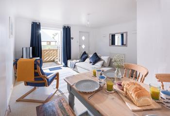 Sea Glass, Sleeps 6 + cot, Newquay.