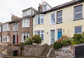 3 Trenwith Place is beautifully decorated making use of effective colours such as the green front door.