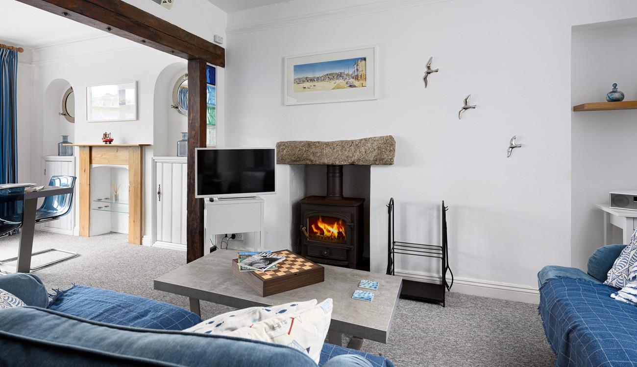 3 Trenwith Place is a charming house with lots of character such as the original beams between the sitting room and dining room.