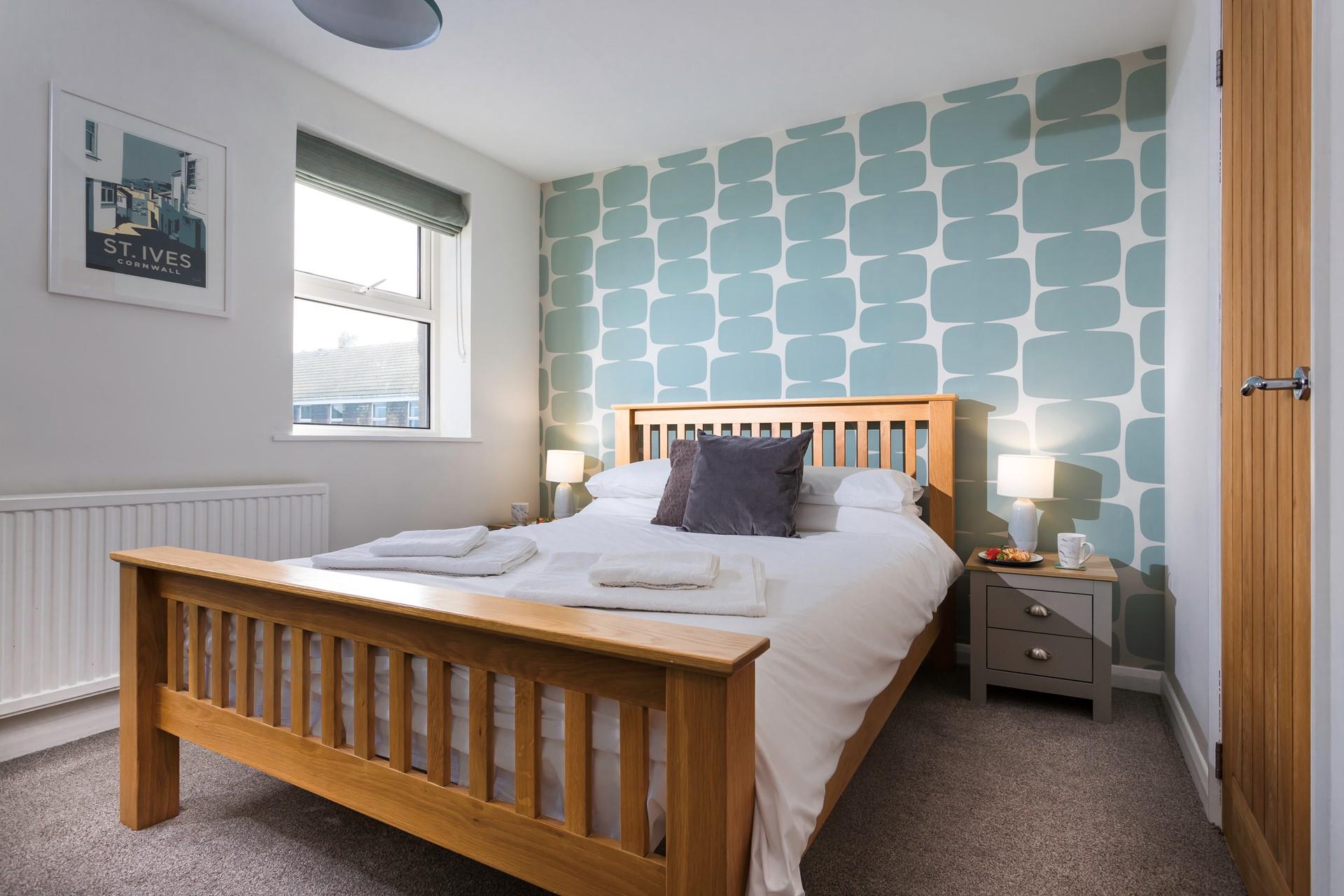 The comfy king size bed makes it easy to get a great night's sleep.