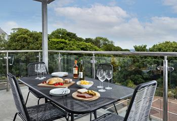 Enjoy long lazy lunches out of the balcony in the warm summer months.