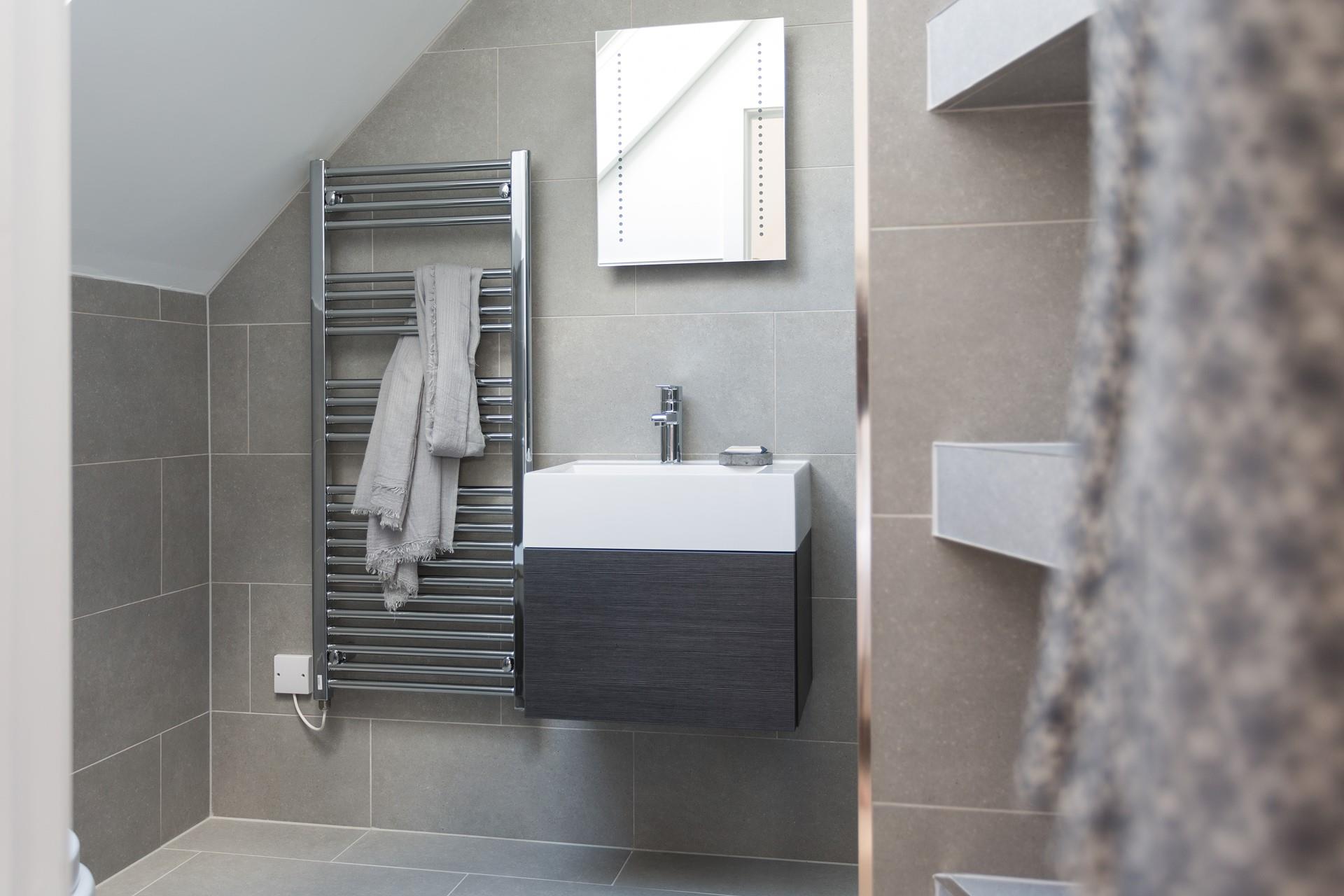 Get ready to spend an evening at a local restaurant in the stylish bathroom.