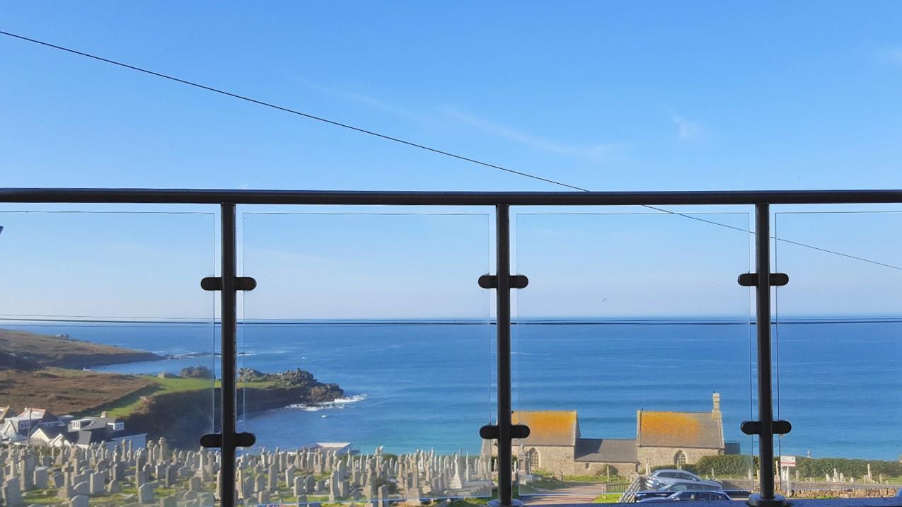 Start your day on the balcony, sipping a mug of your favourite hot drink and listening to the sound of the waves.