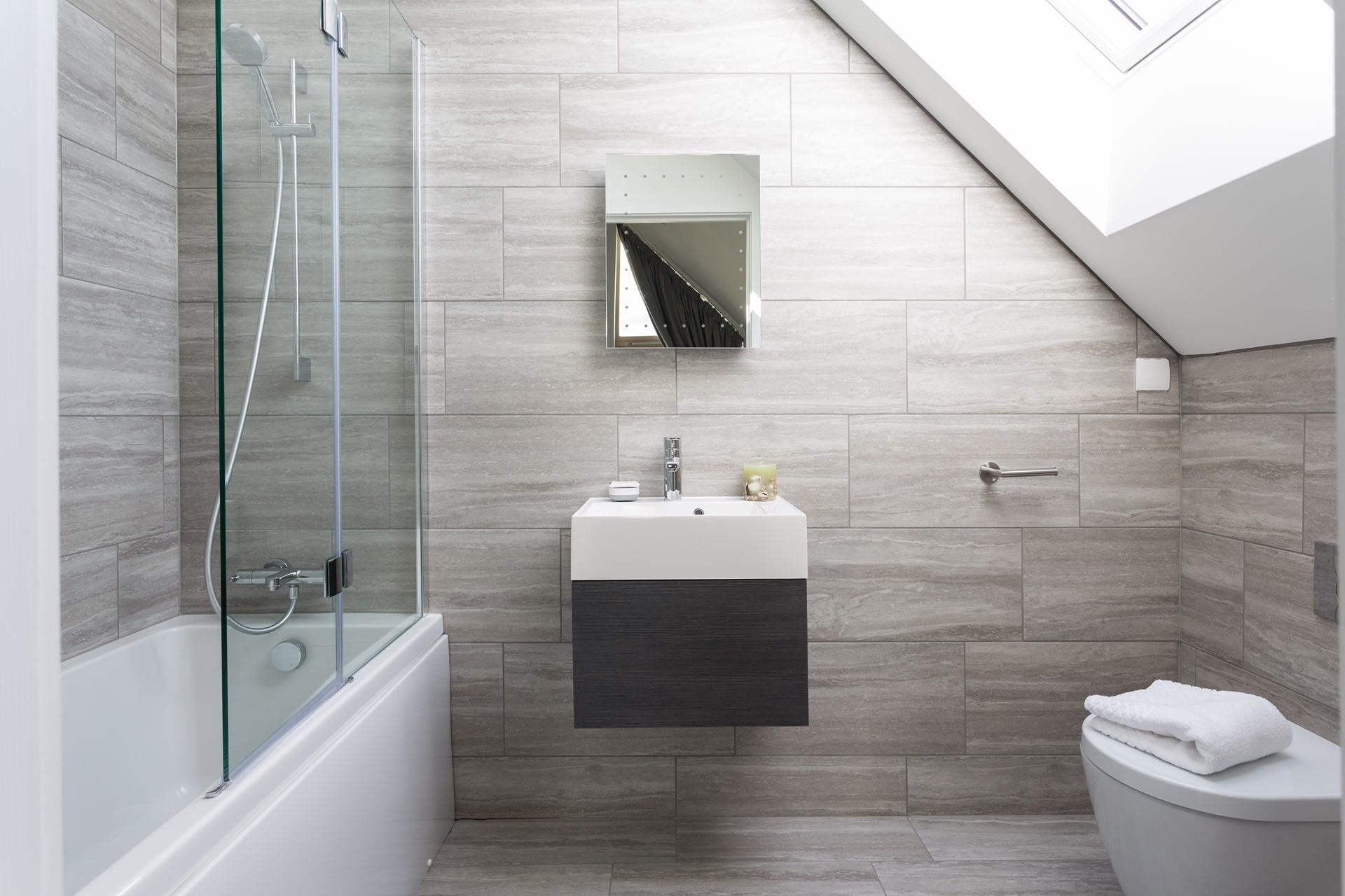 High Tide is a perfect getaway in winter too, after a blustery beach walk, come back for a soak in a bubble bath.