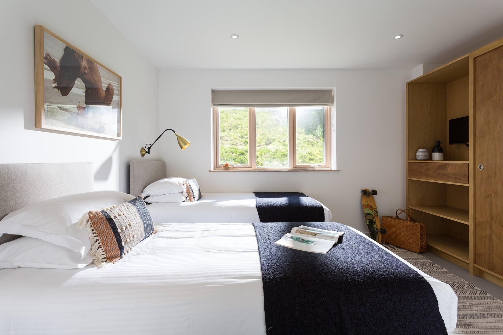 The zip and link beds mean this bedroom is perfect for adults or children to rest at night.