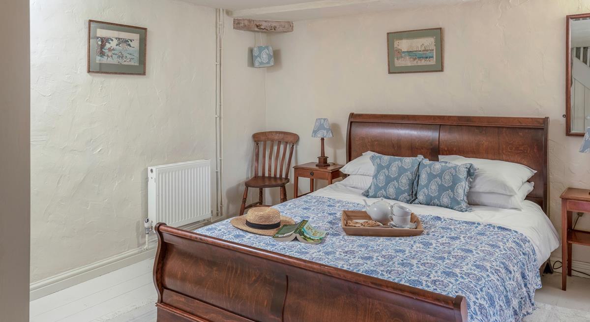 This comfy king size bed enables you to completely relax and sleep soundly.