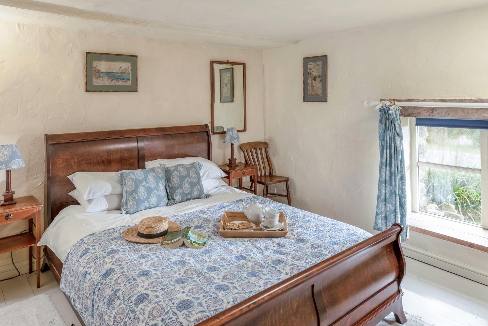 Tuck into the soft sheets of the spacious king size bed after a day of exploring.