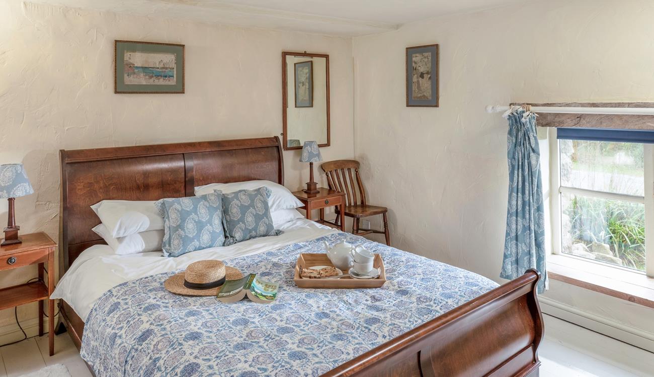 Tuck into the soft sheets of the spacious king size bed after a day of exploring.