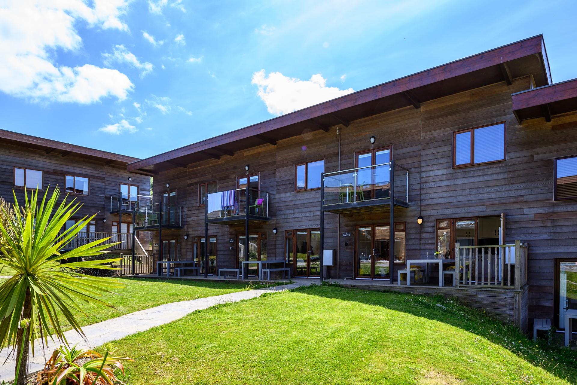 Level access to Ding Dong and a ground floor bedroom makes this a great choice for all ages. 