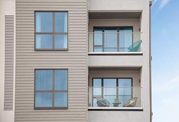 8 Saltwater is on the second floor of this newly developed apartment block, in Newquay's most affluent location. 