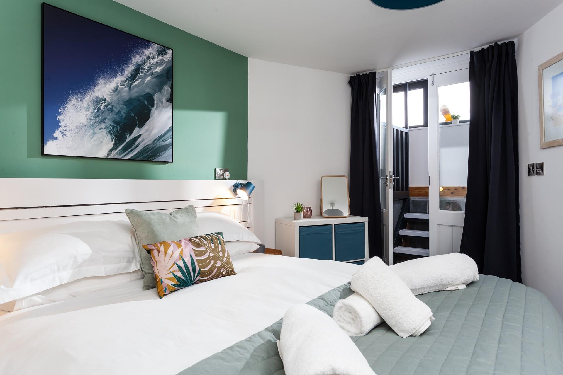 Take your soft white towels into the en suite for an invigorating morning shower.