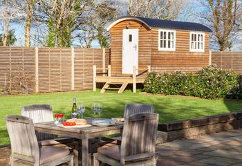 The cute Shepherd's Hut provides an extra double bed so up to 4 guests can enjoy a break away.