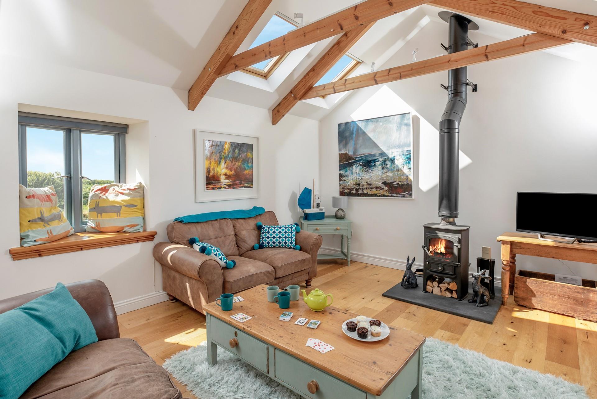 Offering ample space for the whole family, relish moments together, sinking into the sofas whilst enjoying a night of movies and games.