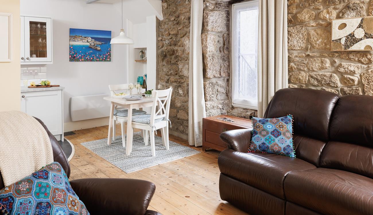 Relax in the sitting room after spending the day on the beach.
