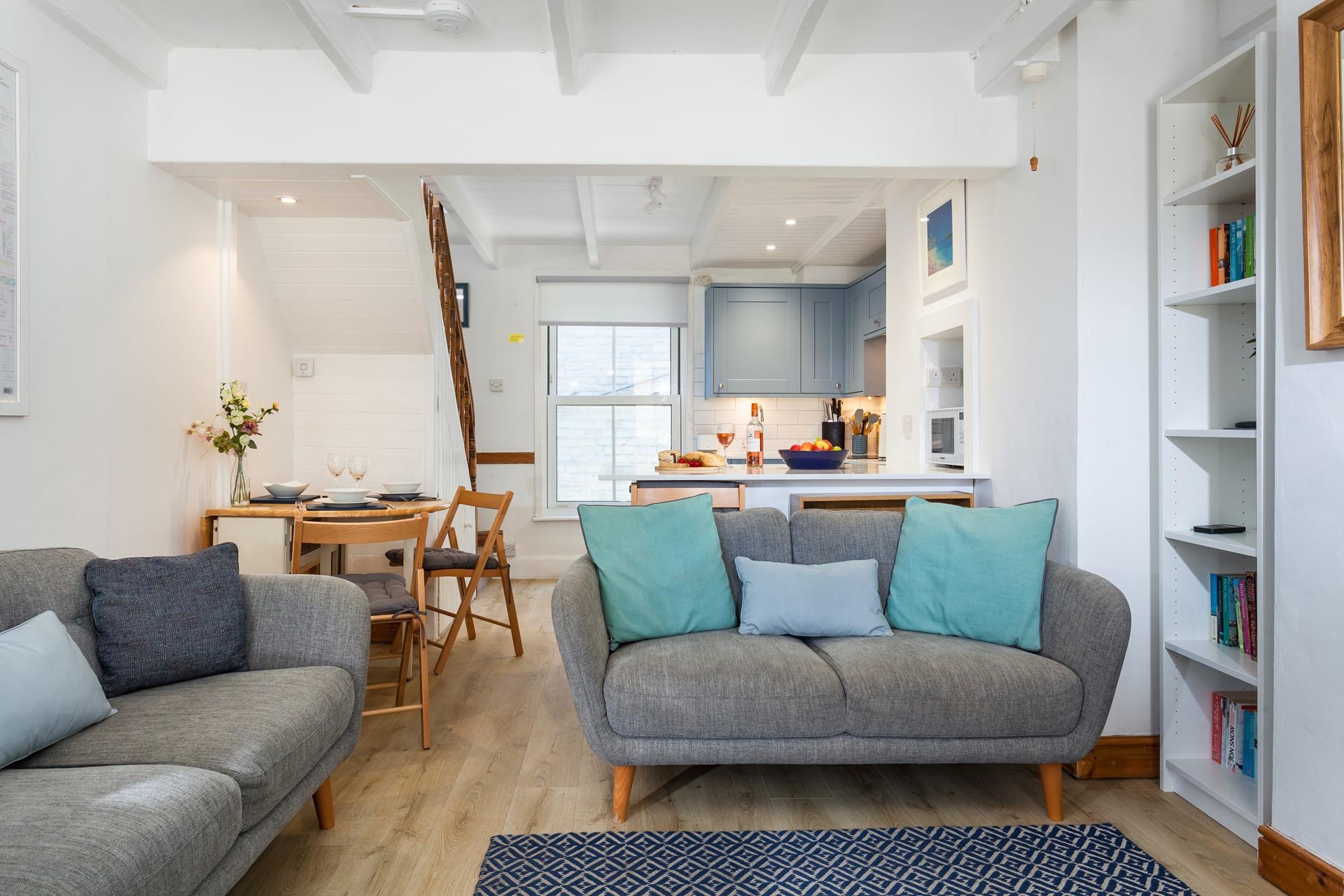 We love the blue tones that reflect the property's proximity to the coast.