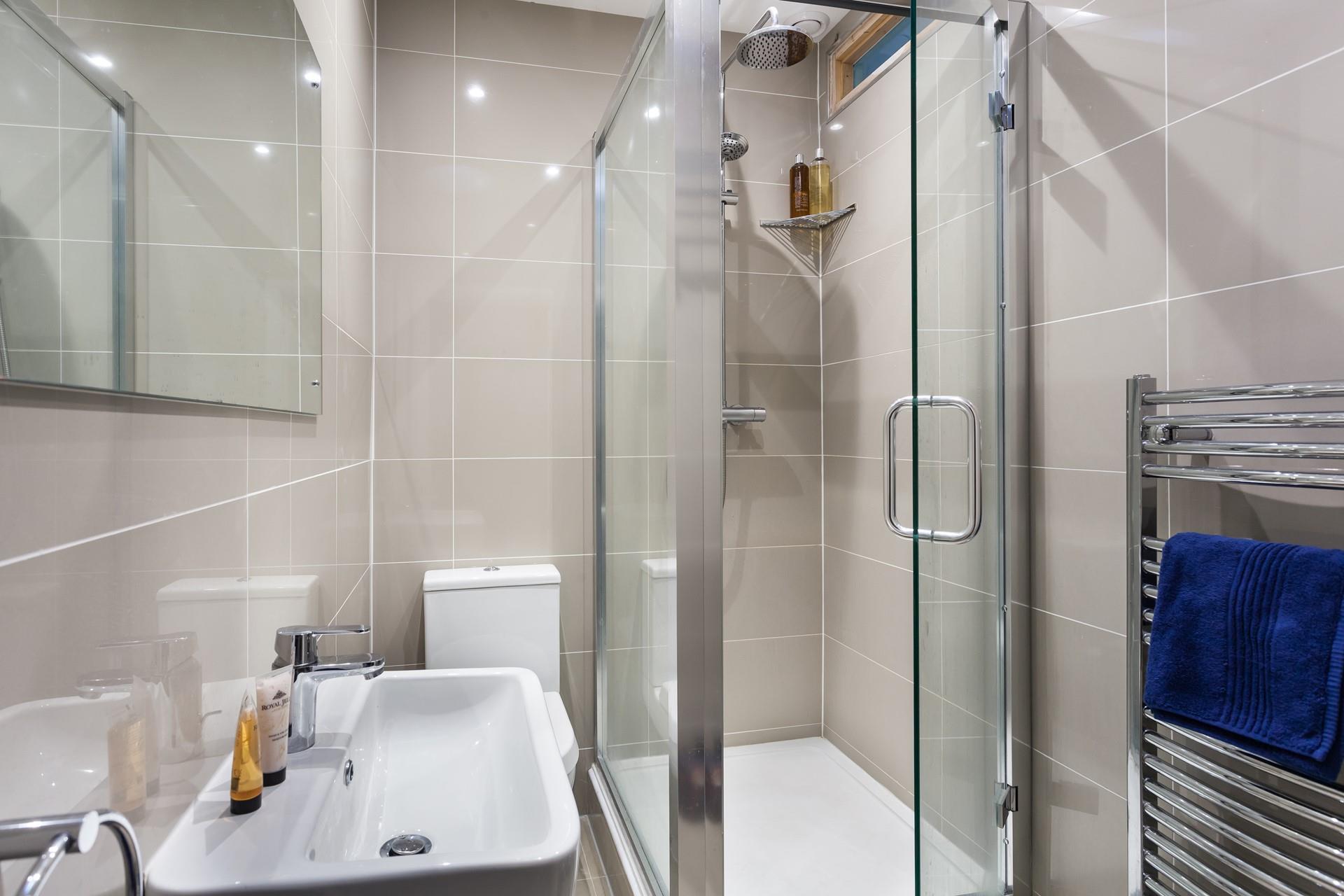 The heated towel rail means you'll wake up to warm towels every morning. 