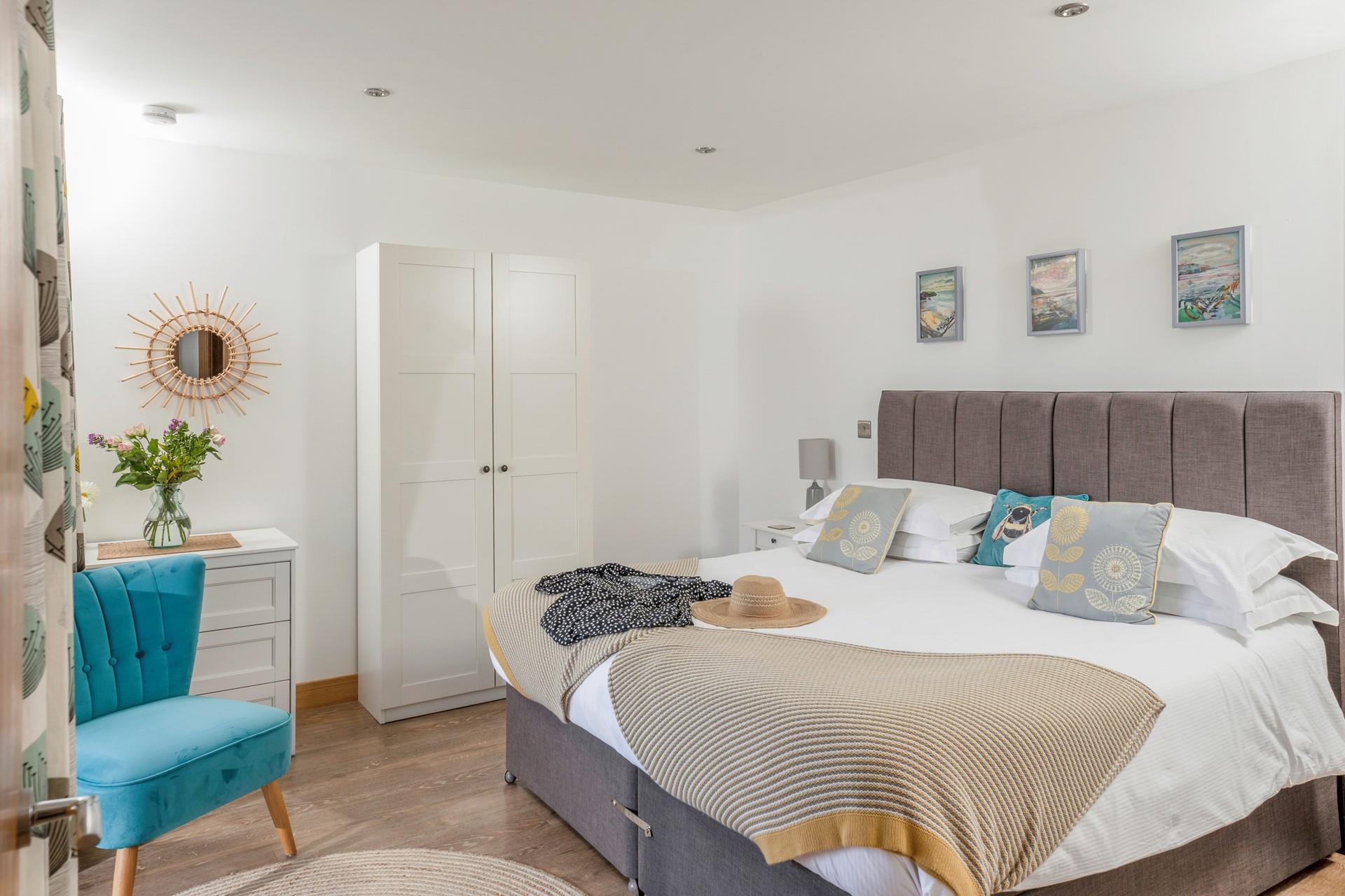 There's plenty of space for storing your holiday wardrobe.