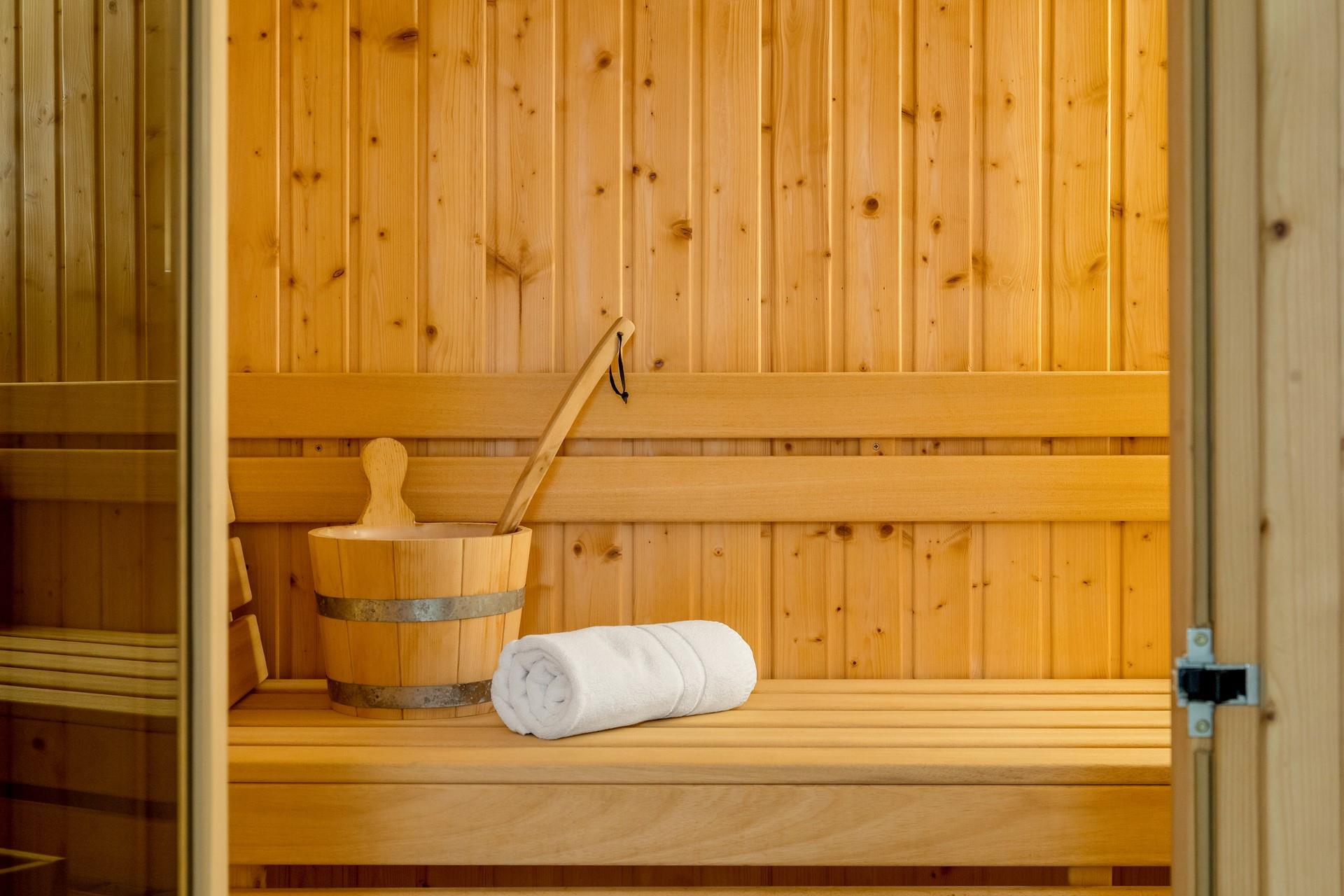 After a day spent walking the south west coast path you can come back and relax in your very own sauna.