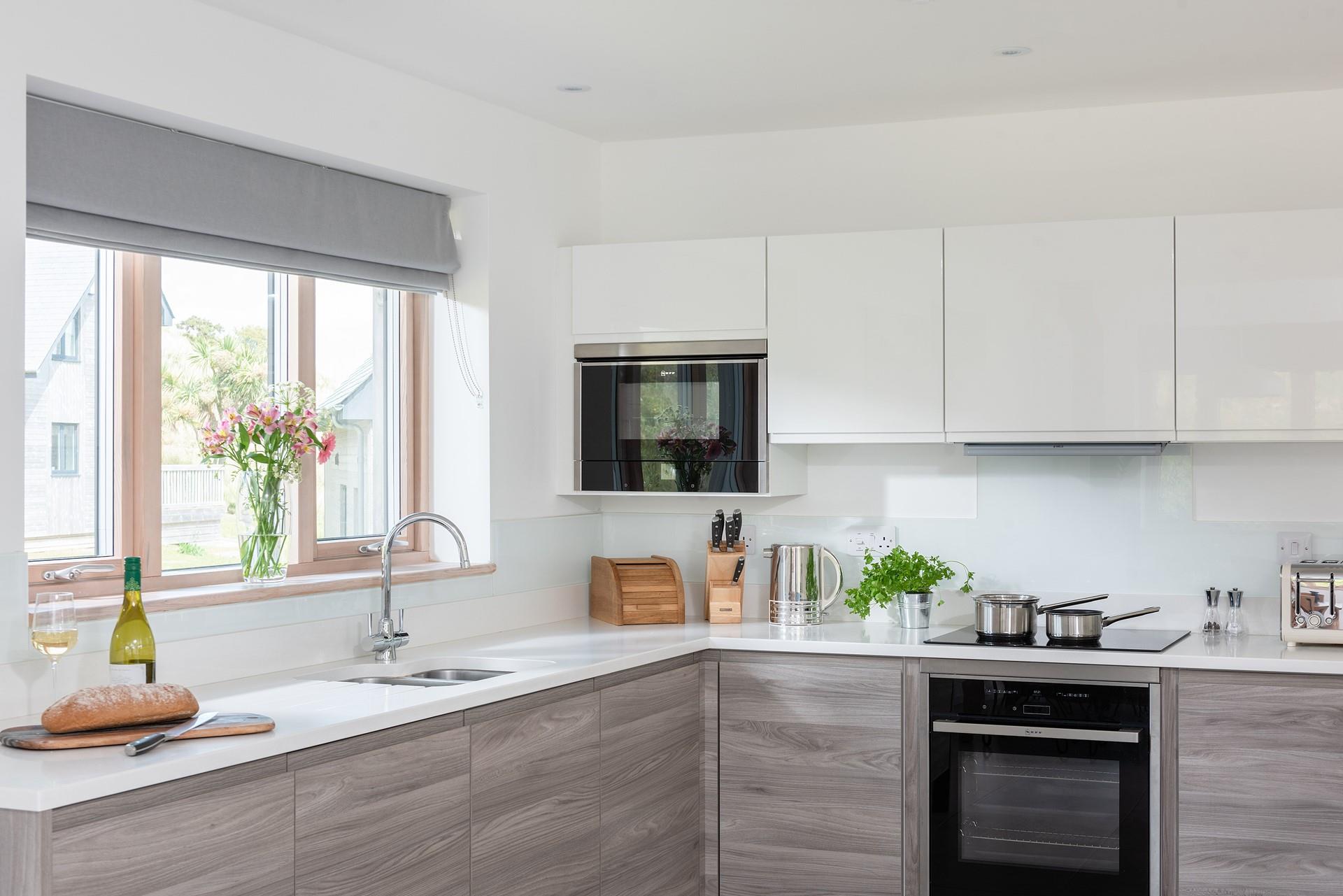 Cook up a Cornish storm in the well-equipped modern kitchen.