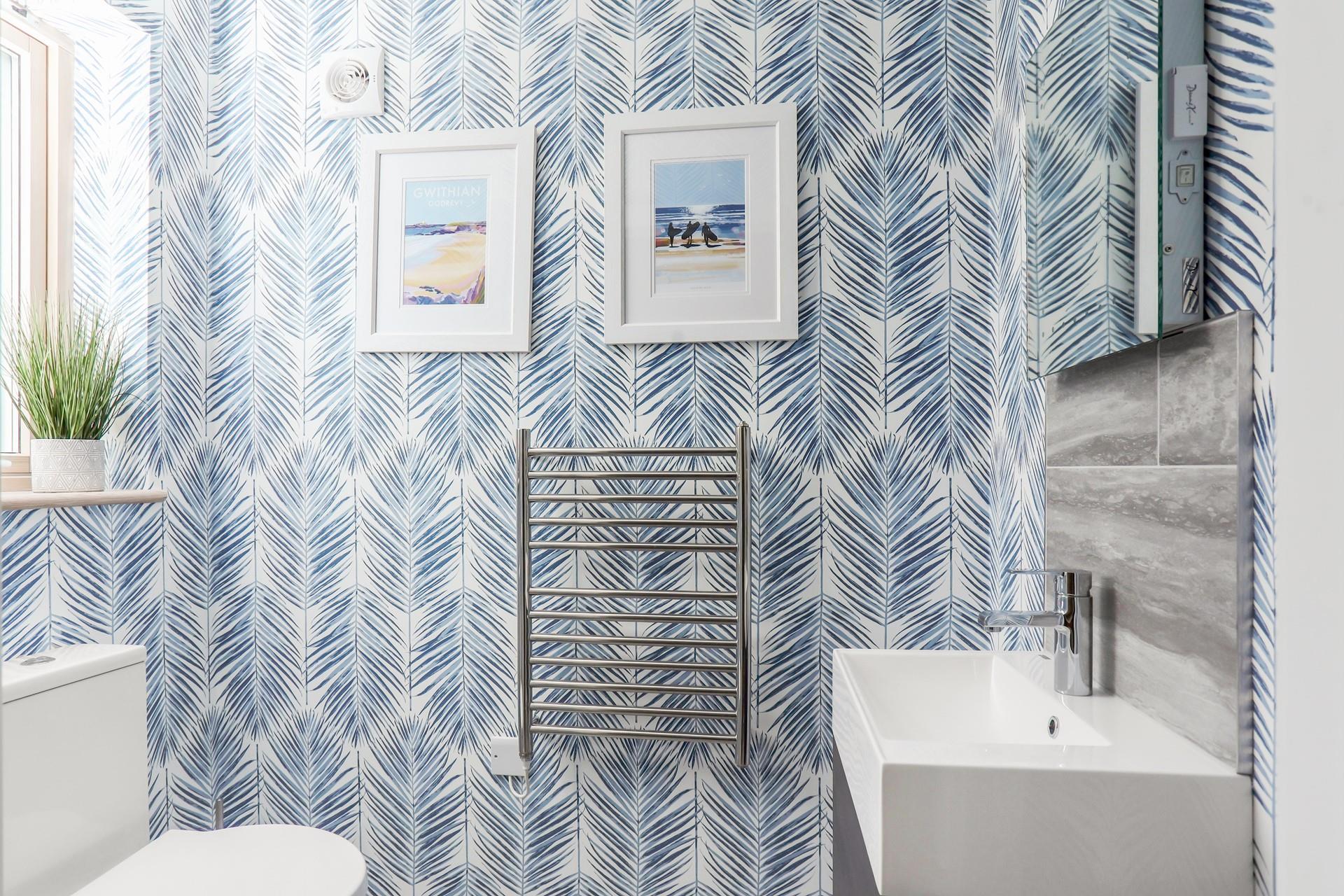 Underfloor heating throughout is a bonus, and you can also bring two furry friends with you.