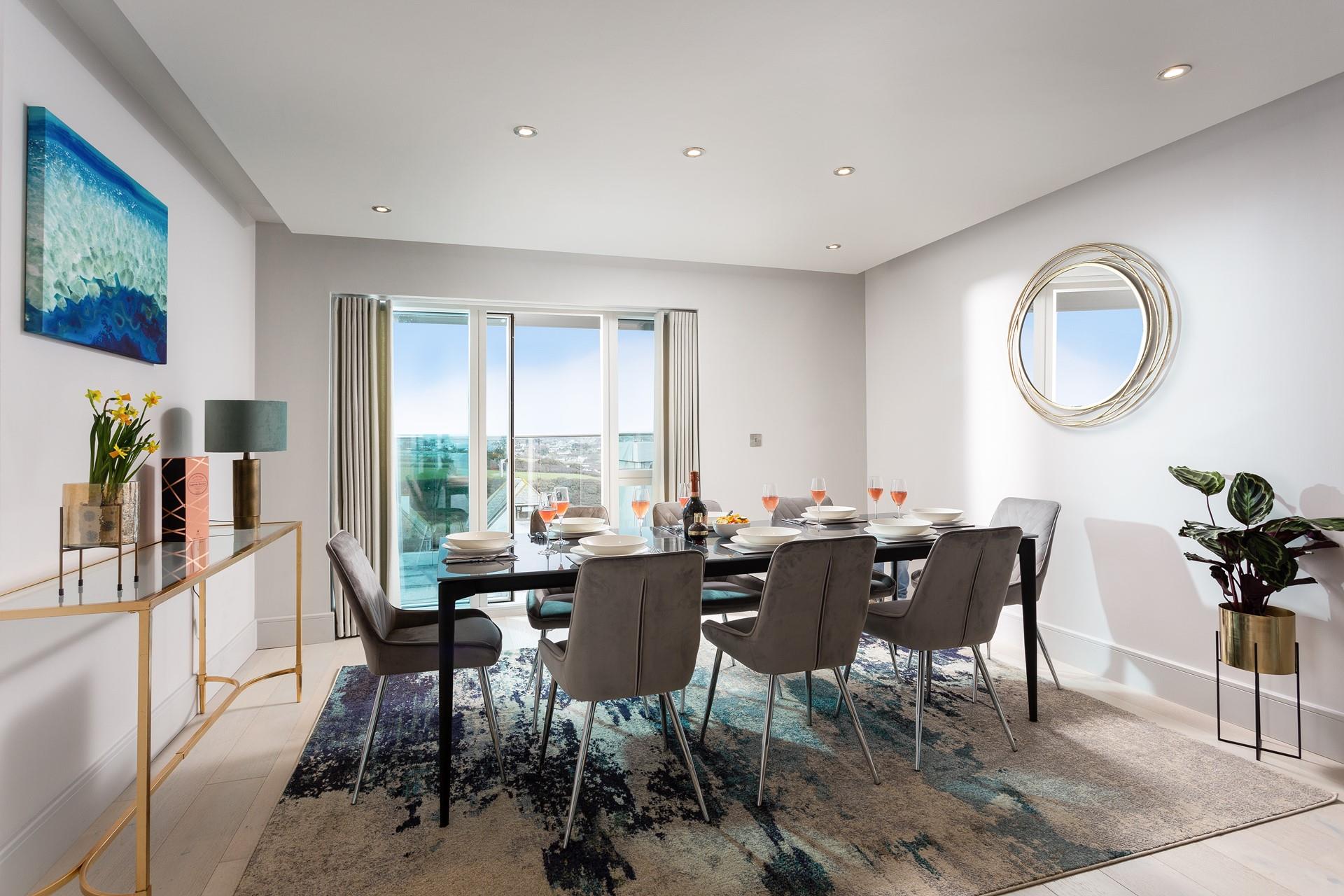 Enjoy a home cooked meal with the family in the stylish dining area.