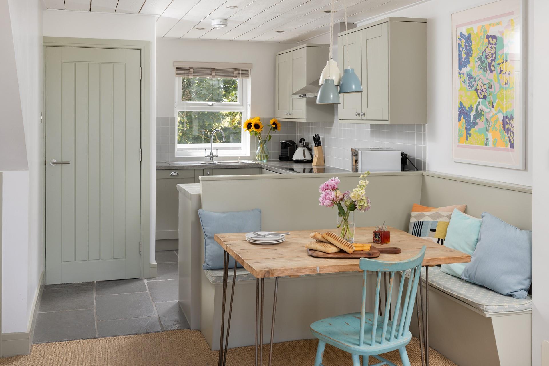 Gather around the dining table and enjoy holiday mealtimes together.