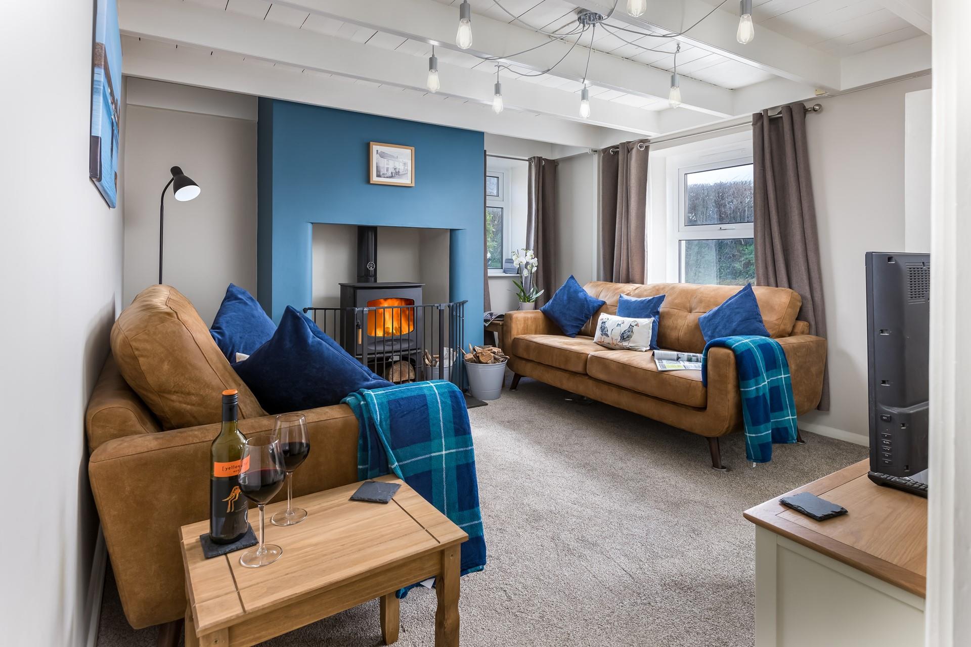 Pour yourself a glass of fruity red wine and unwind in the evening.