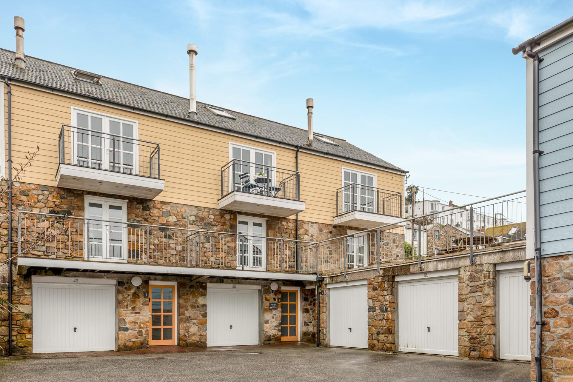 Allocated parking outside means you can come and go as you please with a space to come back to.