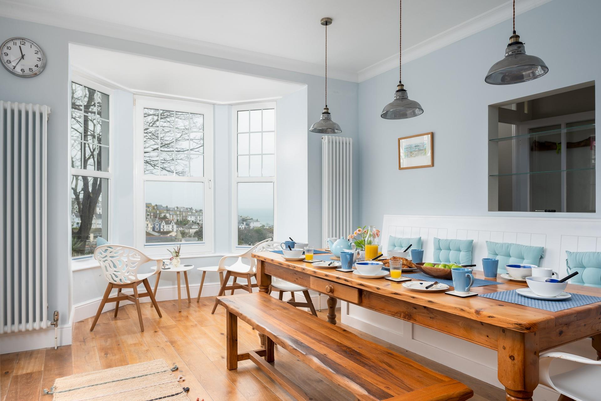 The large kitchen/diner is perfect for your party to enjoy breakfast, lunch or dinner together.