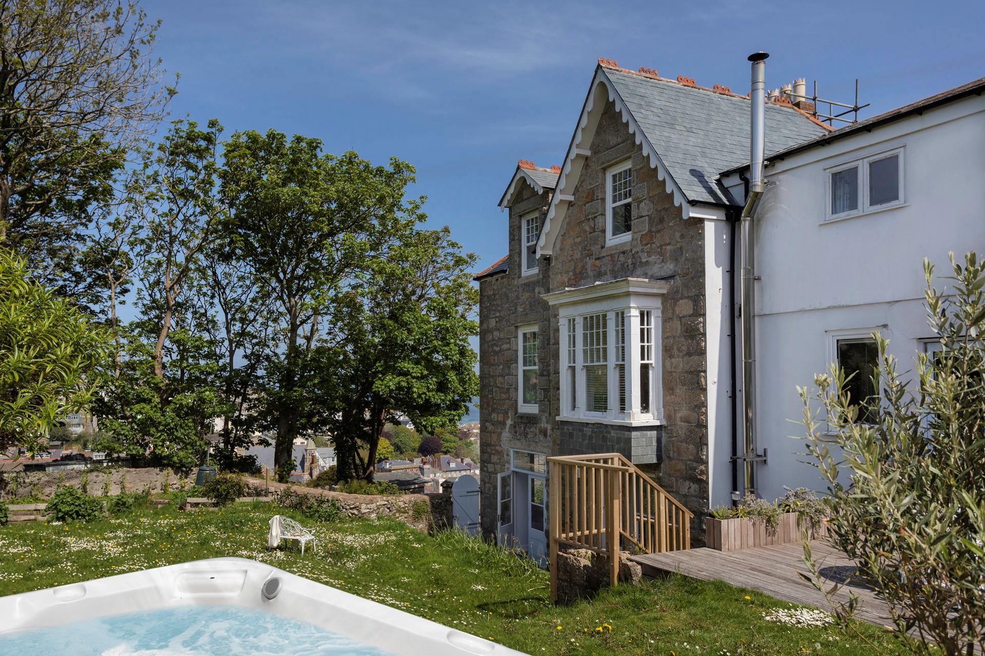 Come back from the beach and soak up the sun in the garden.