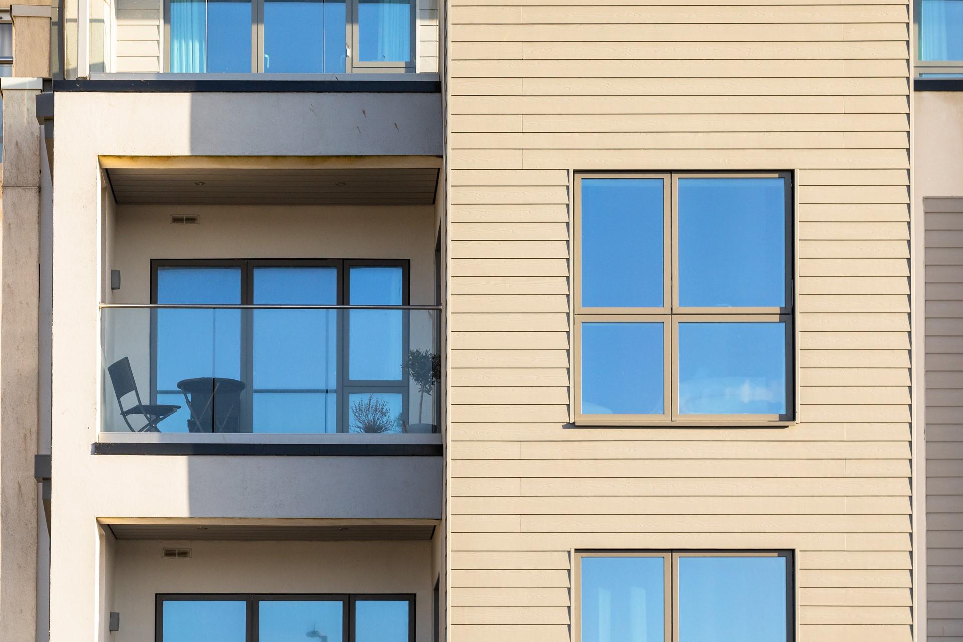 The bonus of the balcony means you can sit and watch the sun come down each evening with a glass of wine.