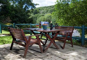 On sunny evenings dine al fresco and enjoy the awe-inspiring views and tranquillity.