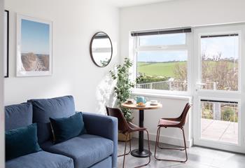 A bright and airy bolthole for two, Sapphire View is perfectly placed for exploring Mevagissey and the surrounding area.