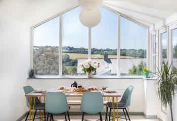Just a short walk away from the historic market town of Wadebridge, The Saltings is a contemporary home from home.