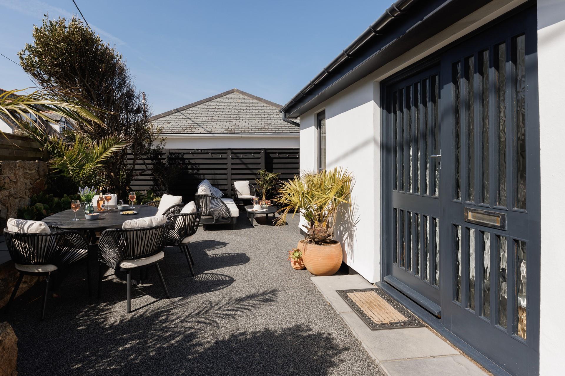 The patio area is bathed in light from sunrise to sunset!