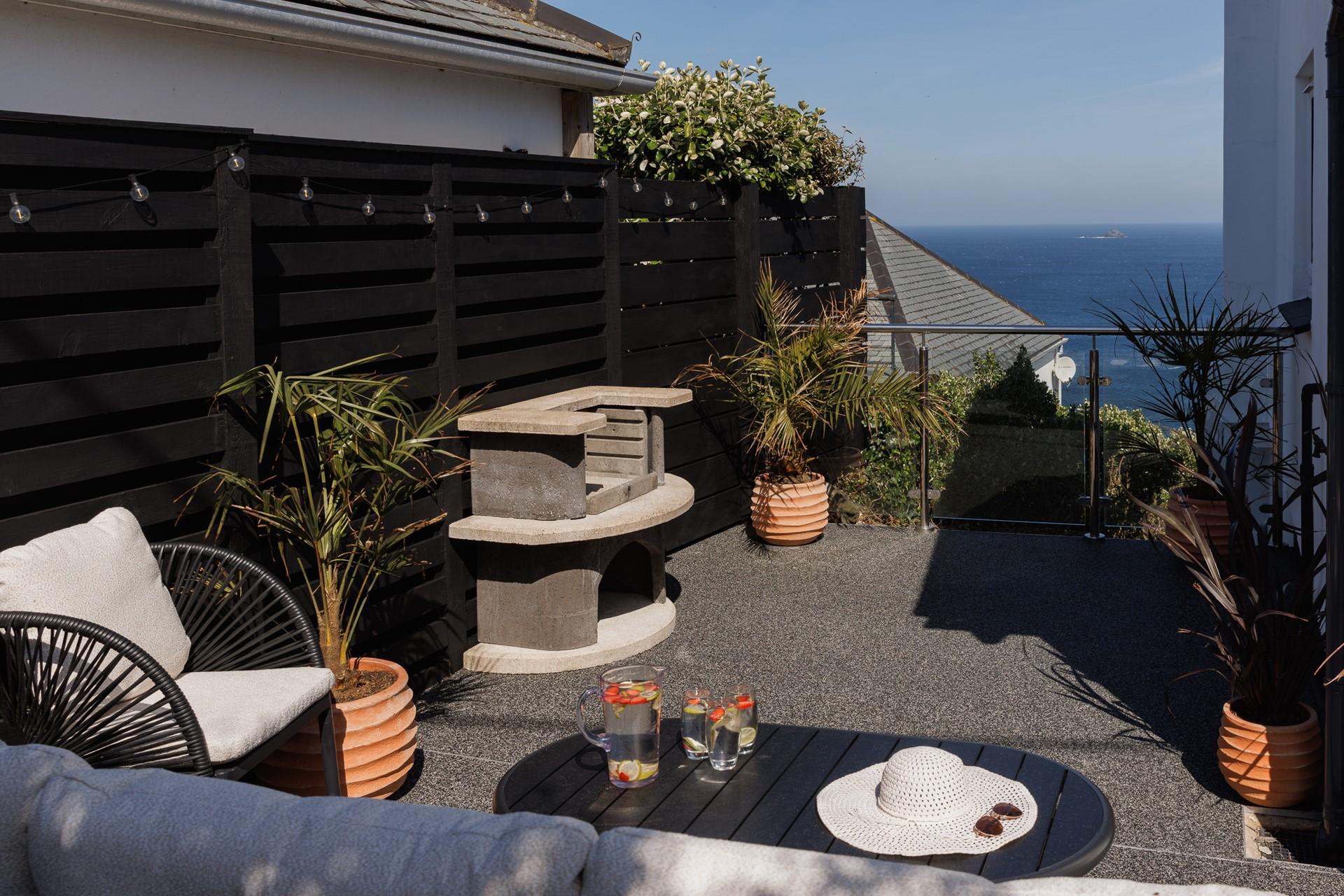 Light a barbecue, sit back and relax, enjoying the view!
